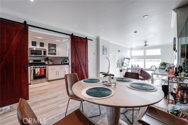 Building Photo - 884 Halyard