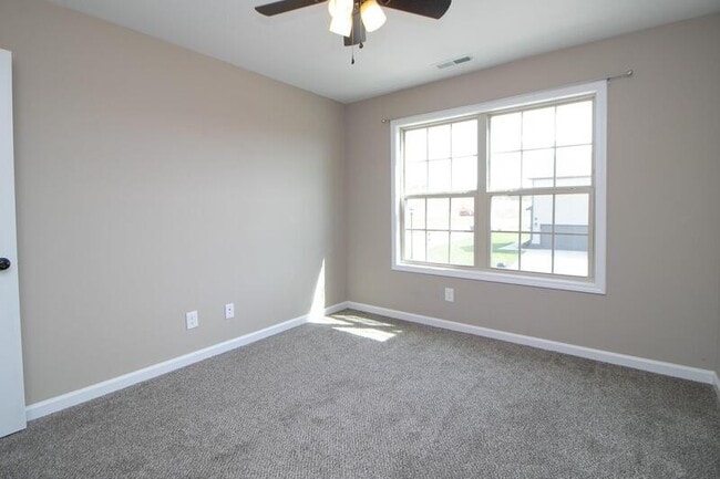 Building Photo - 502 Low Country Ct