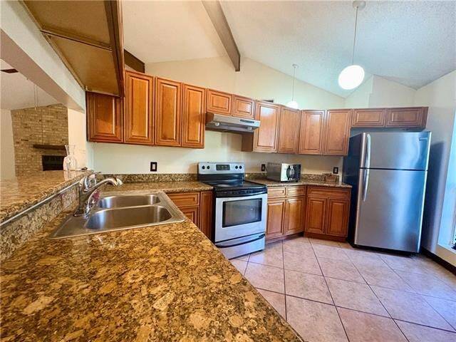 Building Photo - 1704 Admiral Nelson Dr