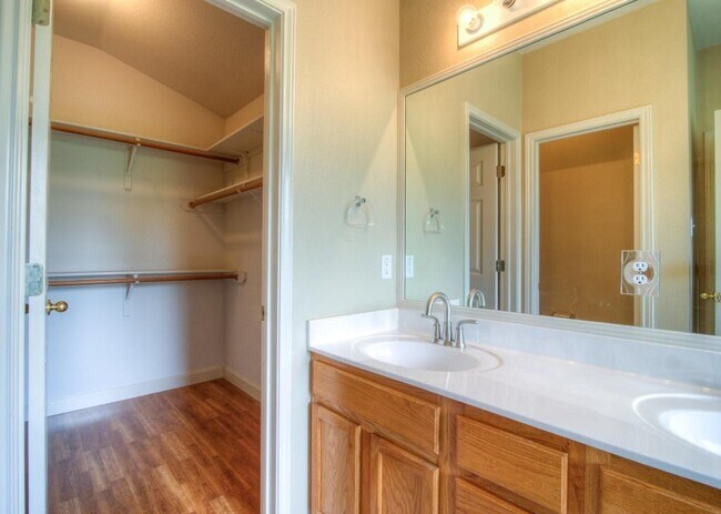 Building Photo - 8701 Corran Ferry Dr