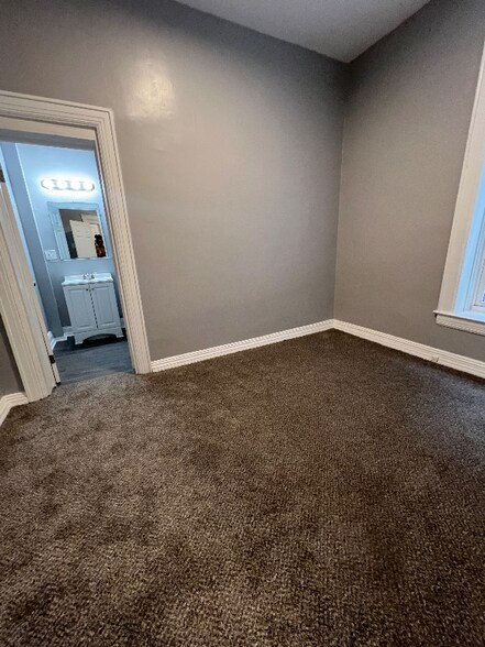 Building Photo - 176 Remsen St