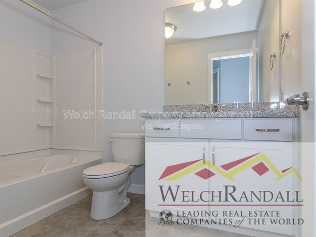 Building Photo - 1177 W Jackson Ave