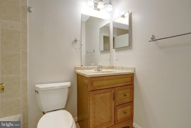 Building Photo - 7416 Spring Tree Dr