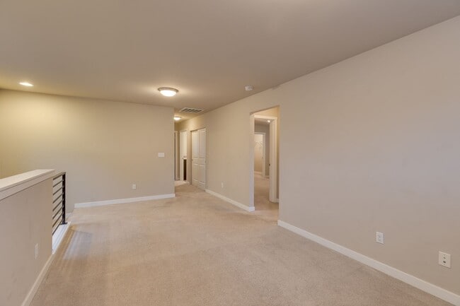 Building Photo - Beautiful Bothell Home Close to North Creek High!