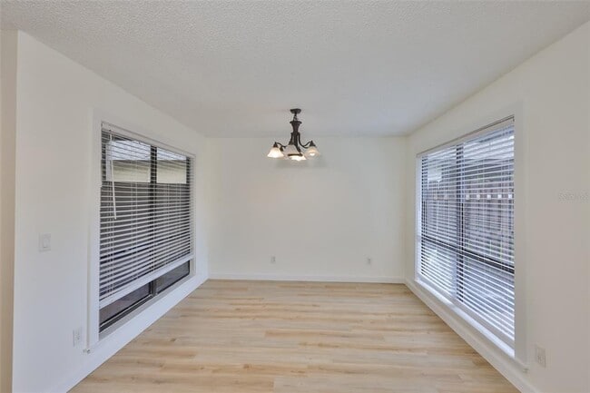 Building Photo - 13703 Sweetwater Cove Pl