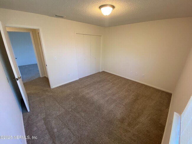 Building Photo - 12924 Tree Way Ln