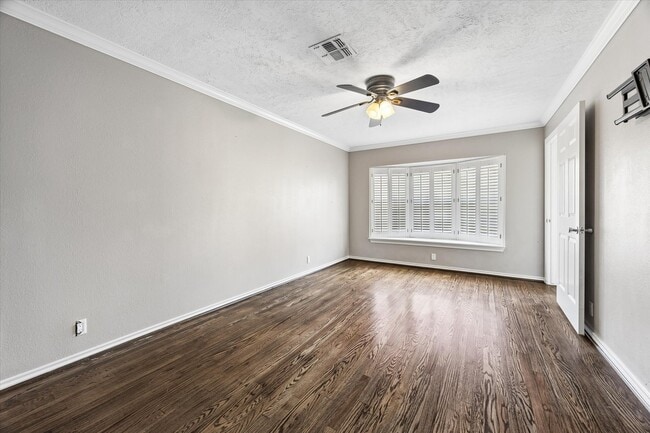 Building Photo - 4509 Libbey Dr