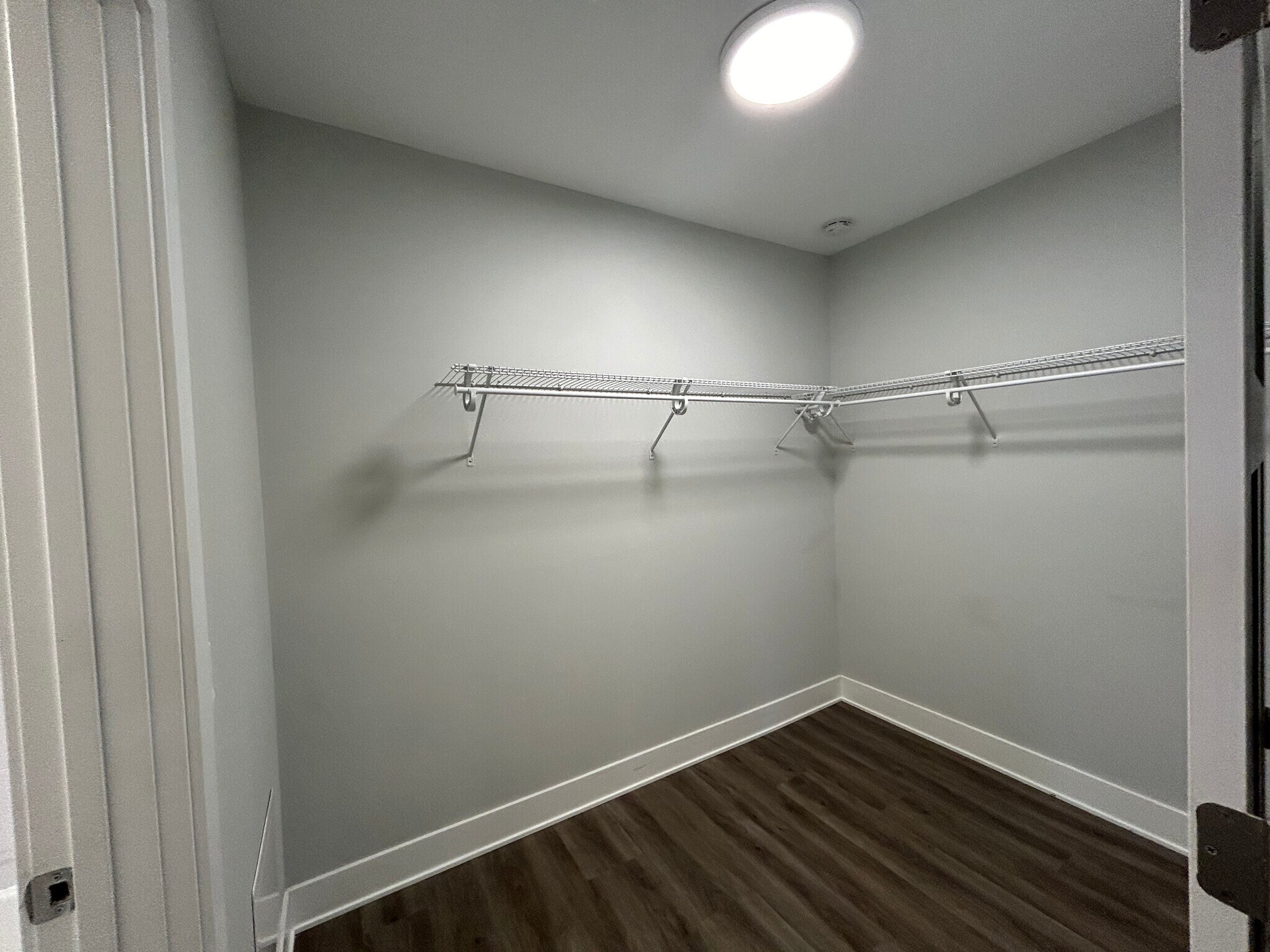 Building Photo - 730 Judson Ave