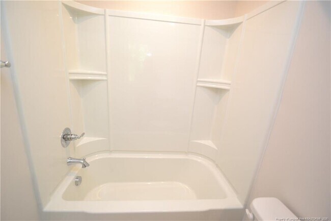 Building Photo - 1006 Romeria Dr
