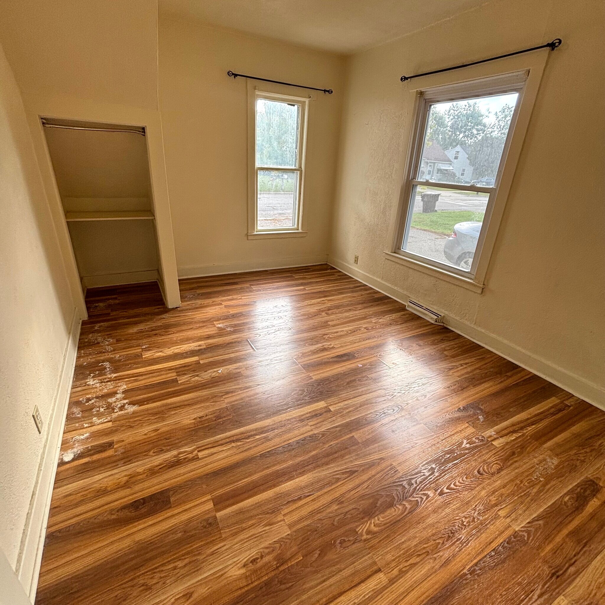 Building Photo - 312 S Rosemary St