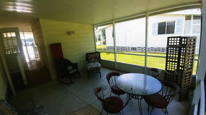 Building Photo - 5935 Camelot Dr N