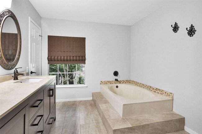 Building Photo - 106 N Rushwing Cir