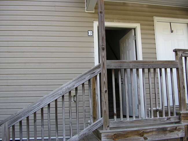 Primary Photo - 541 McFadin Station St