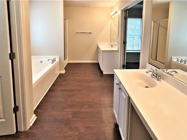 Building Photo - 2775 Adams Landing Way