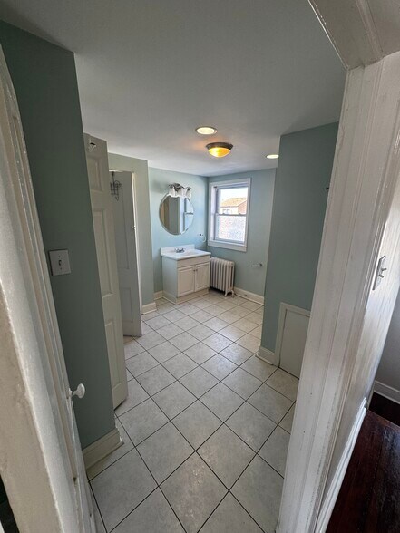 3rd Fl bathroom - 1518 S 13th St