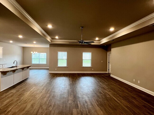 Building Photo - 10498 S Redland St