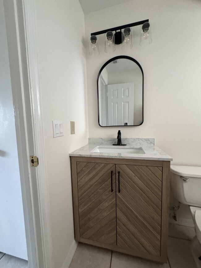 Building Photo - 895 Wandering Pine Trail