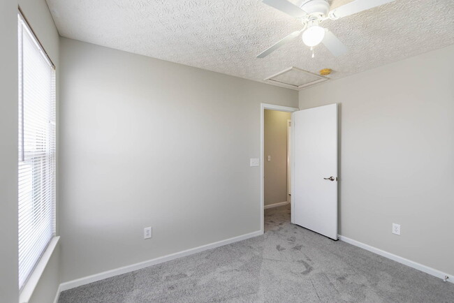 Building Photo - 5609 Blandon Run