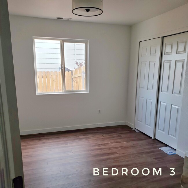 Third Bedroom - 5320 Manor Ridge Dr