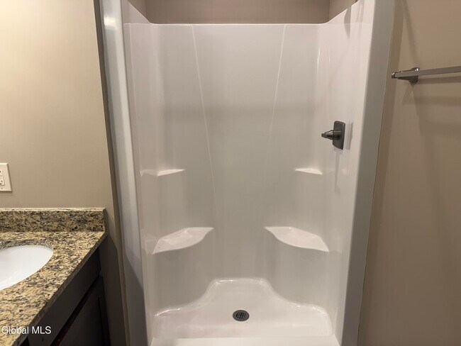 Building Photo - 48 Bavarian Wy