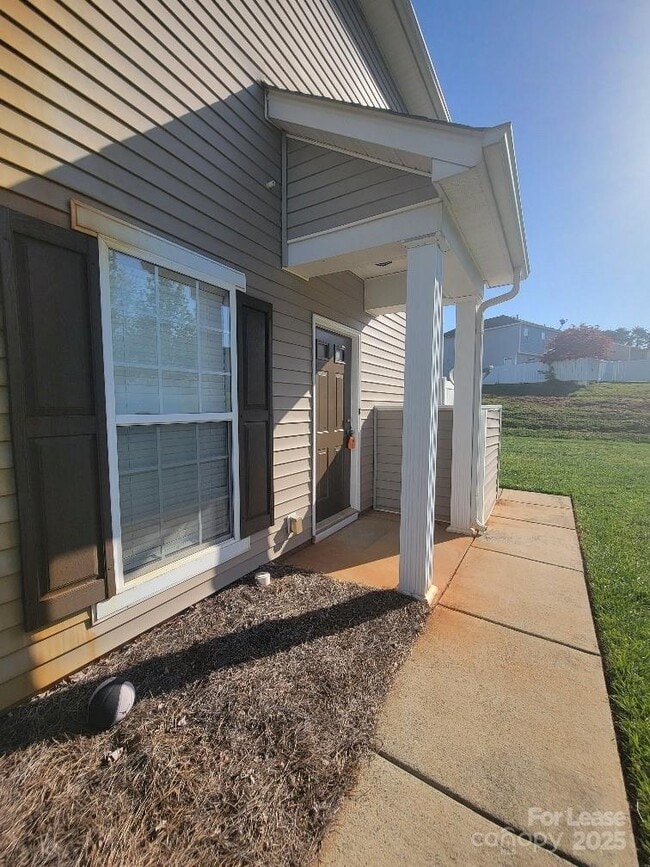 Building Photo - 7844 Paper Birch Dr