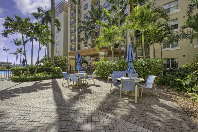 Building Photo - 1801 N Flagler Dr