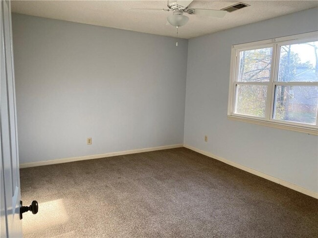 Building Photo - 105 Floss Flower Ct