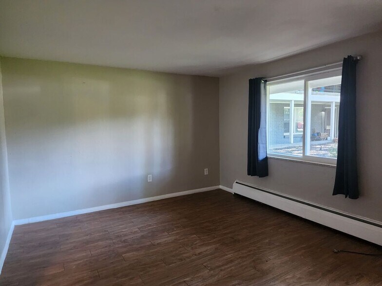 Building Photo - 7095 W 13th Ave