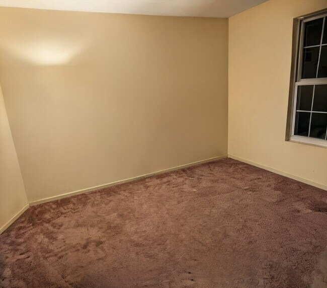 Building Photo - 35 Violetwood Cir