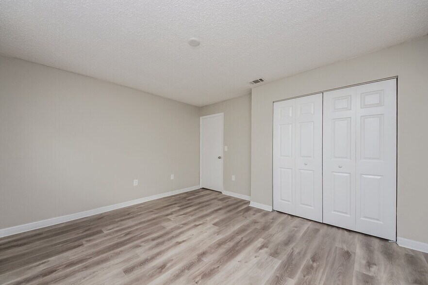 Building Photo - 610 N Delmonte Ct