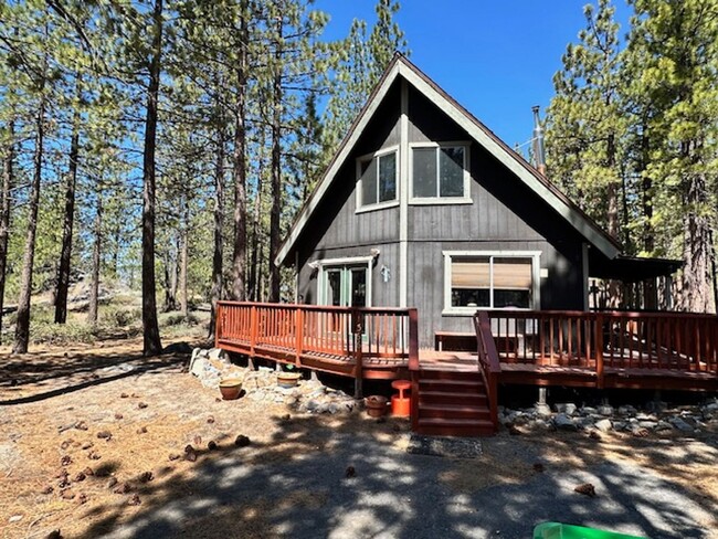 Building Photo - Cozy Cottage located Near Heavenly Ski Area! Avail. for a 3-6 month Seasonal lease or a long term...