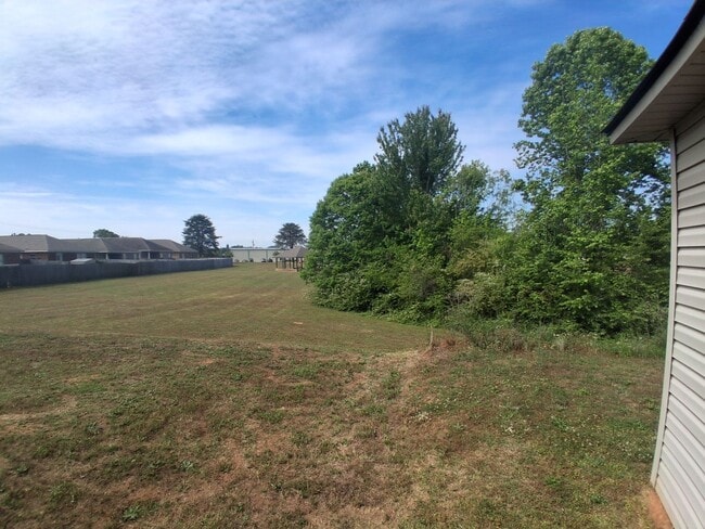 Building Photo - Moundville/ Tuscaloosa