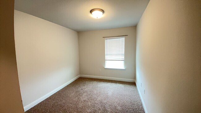 Building Photo - 1609 Caleigh Ct