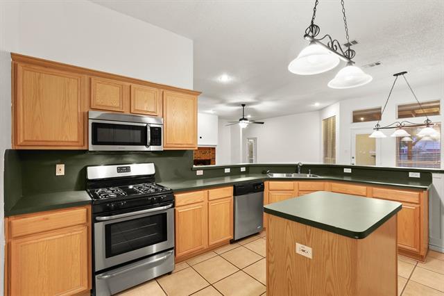 Building Photo - 280 Beech Dr
