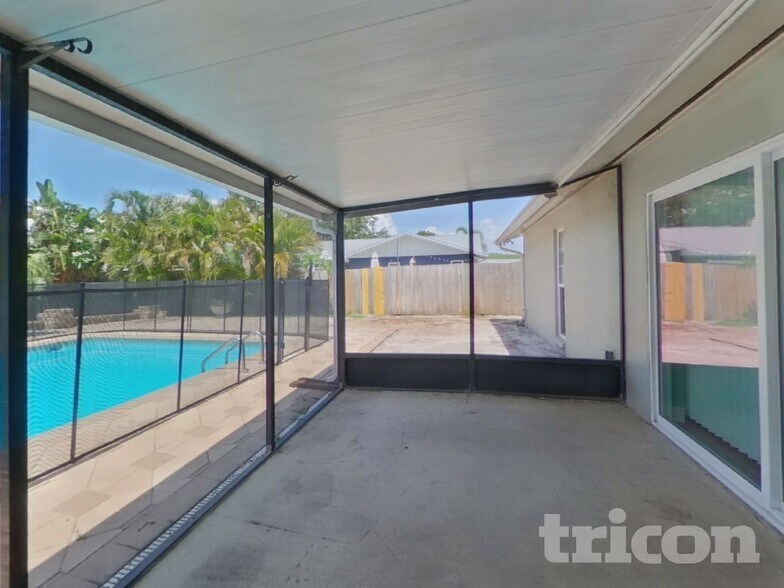 Building Photo - 2376 Millwood Ln