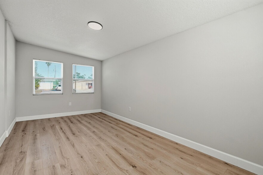 Building Photo - 3128 Bay St