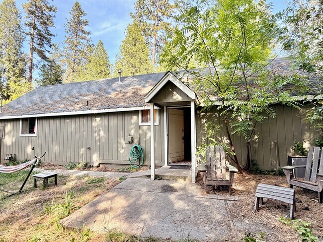 Building Photo - 11267 Butler Rd