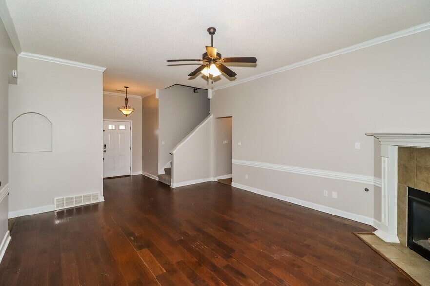 Building Photo - 8374 Blue Ridge Dr