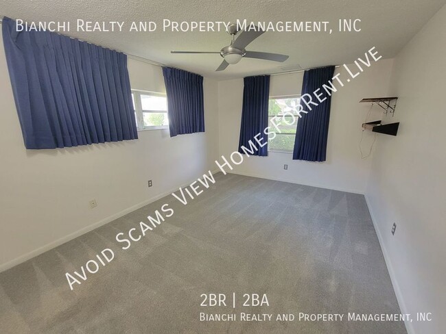 Building Photo - 1657 S Lake Ave