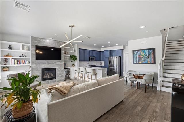 Building Photo - 5759 Headquarters Dr