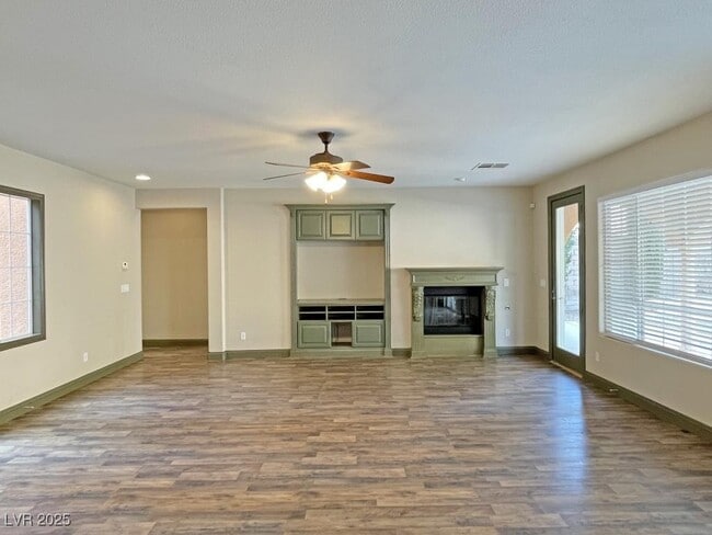 Building Photo - 12048 La Palmera Ave