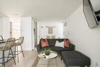 Building Photo - 1773 Torrance St