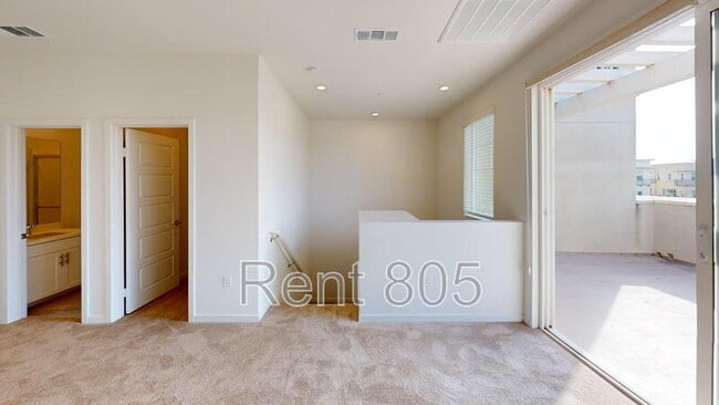 Building Photo - 561 Winchester Dr