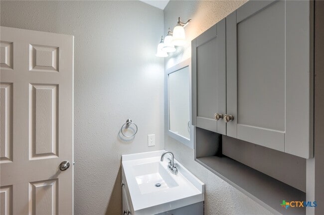 Building Photo - 950 Rebecca Springs Rd