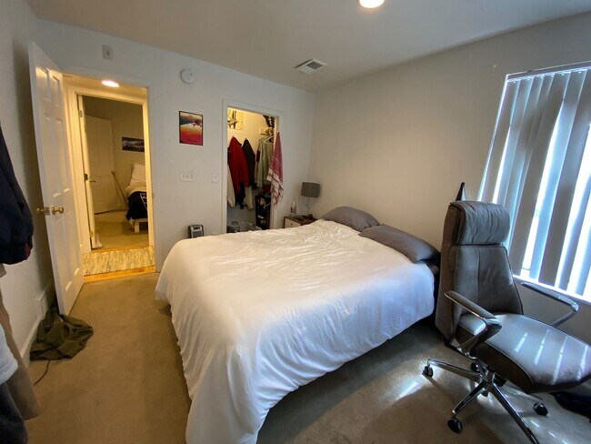 Building Photo - 2875 Shadow Creek Dr