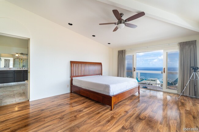 Building Photo - PARTIALLY FURNISHED 3BR 3.5BA in HAWAII LO...