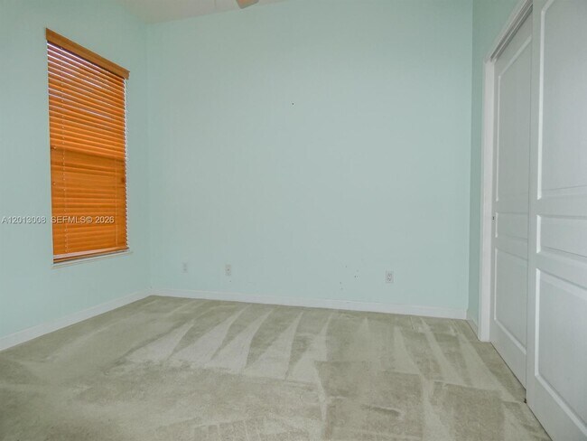 Building Photo - 10671 SW Waterway Ln