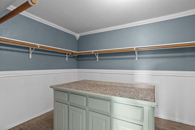 Building Photo - 2608 Bandera Pl