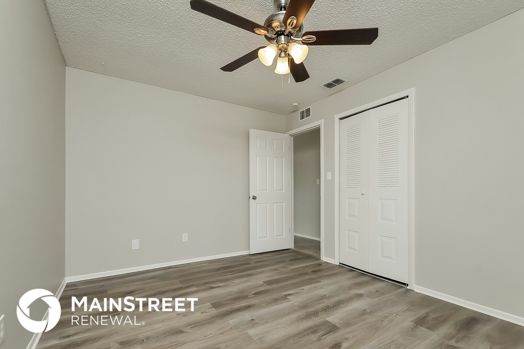 Building Photo - 808 Pebblewood Dr