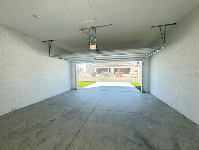 Building Photo - 2286 White Buffalo St